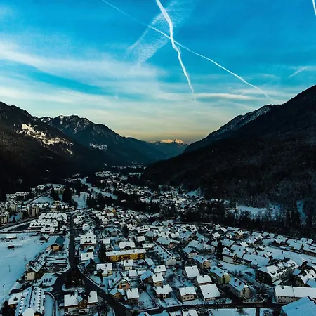 Amber, - Center Kranjska Gora